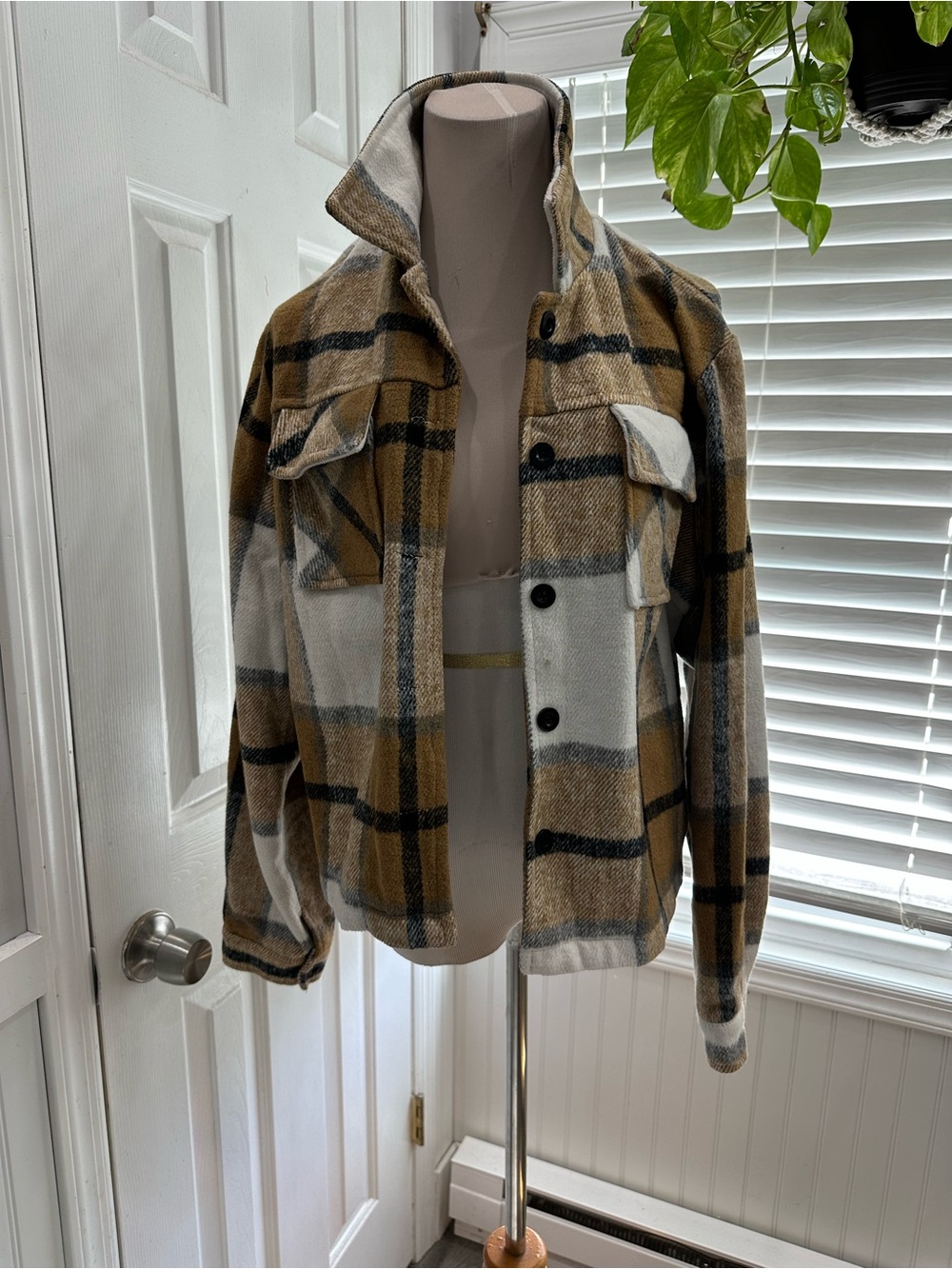 SHEIN Camel Cream Plaid Lightweight Shacket